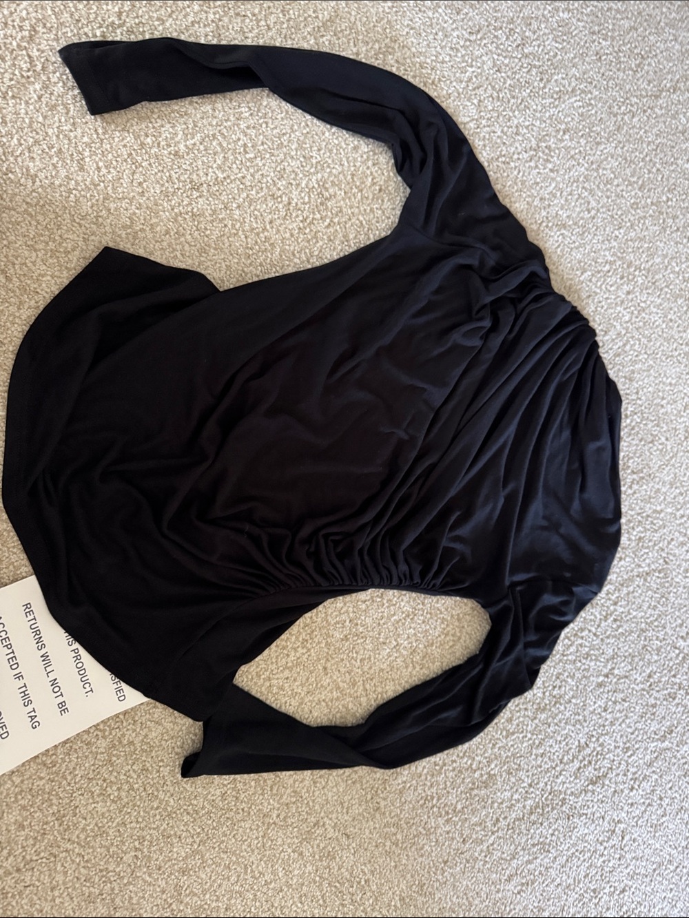Chicwish black NWT size large Women's Ruched long sleeve Top